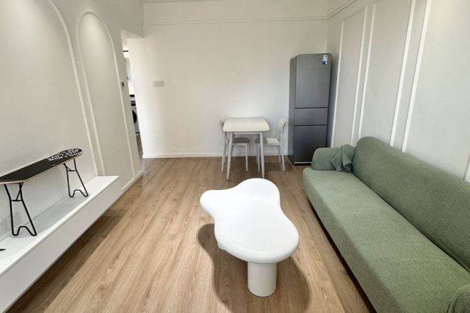 Zhongshan Park 1BR 1LR@L2/3/4,double south/big balcony/separate living room
