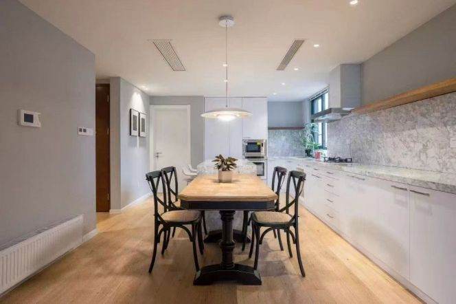 clubhouse  Luxury 3-Bedroom | | Jing’an | huashan  rd Jiangsu rd 