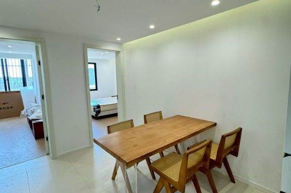 1br, elevator, 80sqm, malls , subway L6, key, new, che, 9k