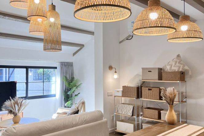 South Shanxi Rd Station Loft 1Br/2Bath Line1/10/12