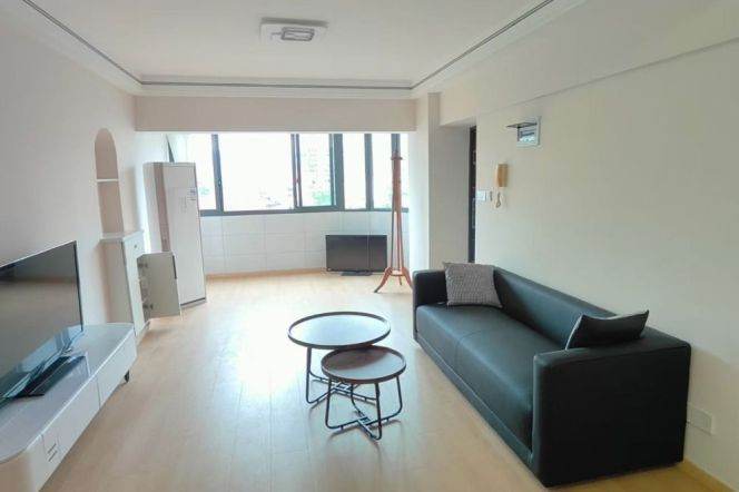 changshou rd elevator 2BR/2Baths/126sqm@L7/13