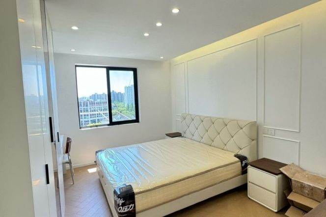 1br, elevator, 80sqm, malls , subway L6, key, new, che, 9k