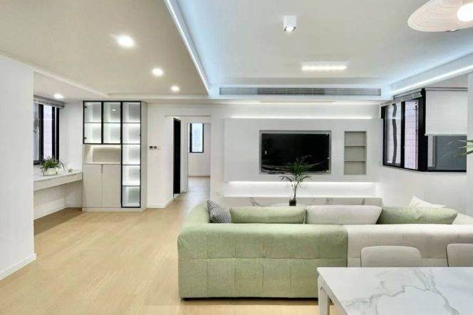 zhongshan park elevator 2BR/Big living room@L2/3/4