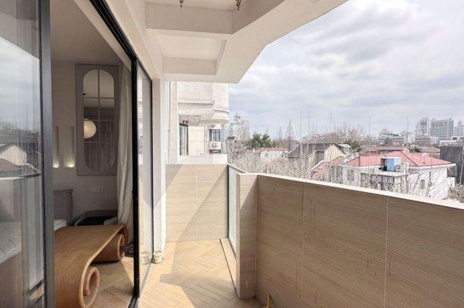 Valuable Hunan Rd/Xingguo Rd 2BR+2BA with Balcony/Floorheating 18.5K 