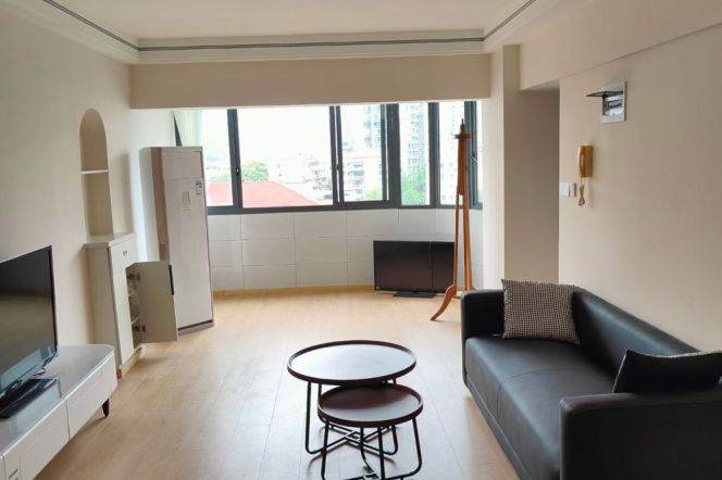 changshou rd elevator 2BR/2Baths/126sqm@L7/13