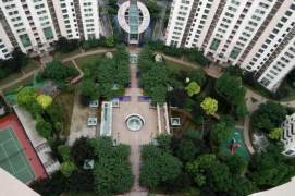 modern 2brs floor heating nice balcony in best compound Jing an temple free indoor pool Gym
