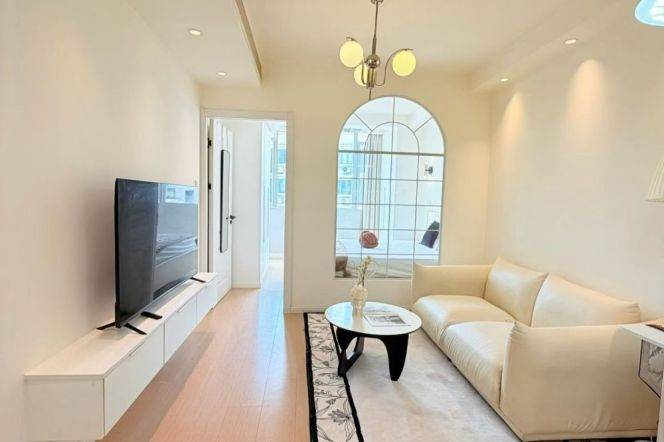 zhongshan park elevator 1BR/living room@L2/3/4