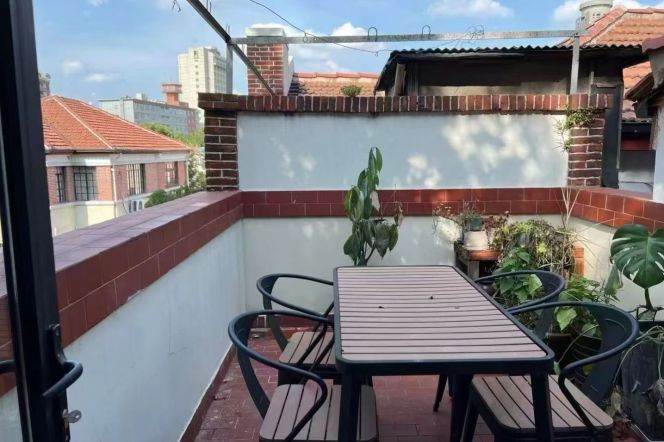 Whole Floor Old Villa | 2BR With Balcony & Terrace wulumuqi Yongjia rd 