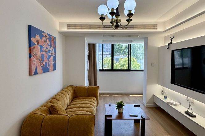 1Bdr 1Bath/Spacious&New Line 2/15 Loushanguan Rd/Refined Decoration/elevator