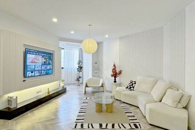 Yanping/Wuding rd., 3Br 2Ba 1Big Closet 138Sqm, L14