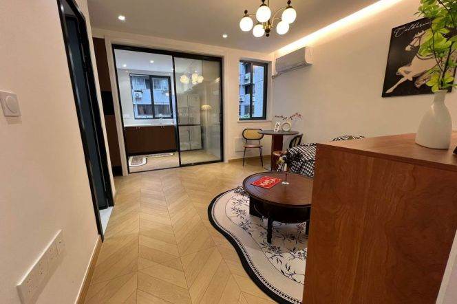 Brand new 1br,close to Shanghai zoo,Metro Line 10