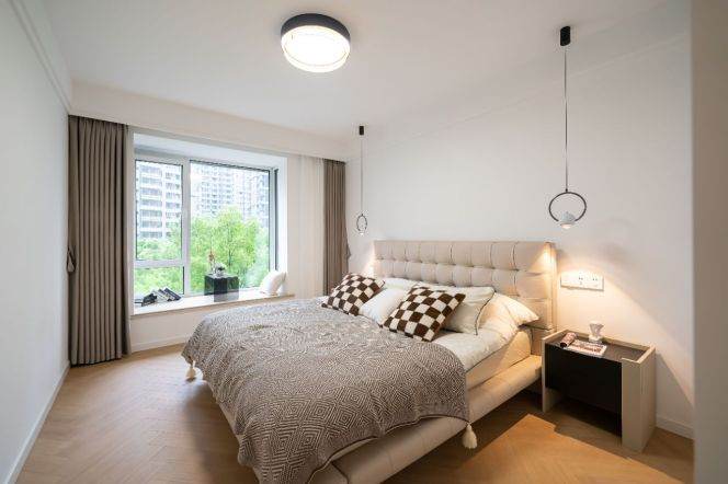 Modern 3brs with floor heating and balcony nearby  Xintiandi