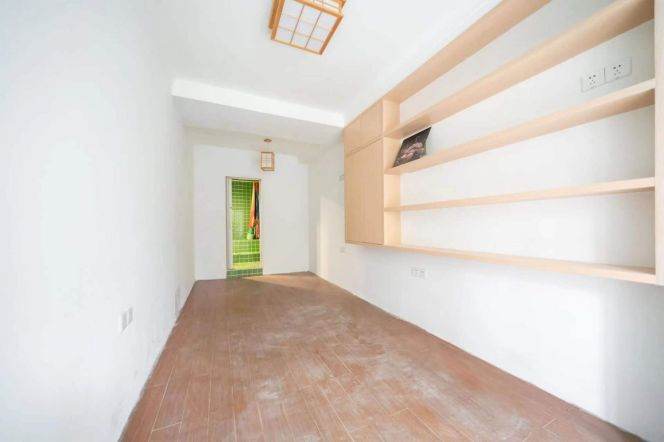 Taiyuan rd Small office for rent @ L9/12 Jiashan rd station