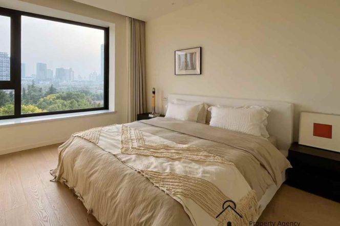 West nanjing rd 3br2bath170sqm