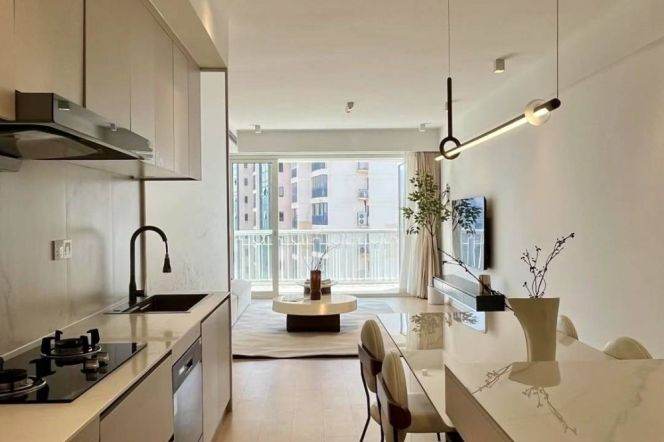 zhongtan rd elevator 2BR/2Baths/130@L3/4