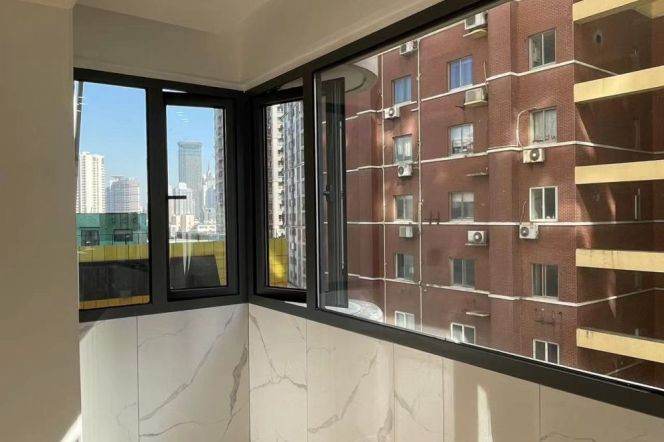 Modern&Spacious&Bright Elevator 2Bdrs 1Bath Apt+Large Storage+Jing An Temple+L14 Wu Ding Rd