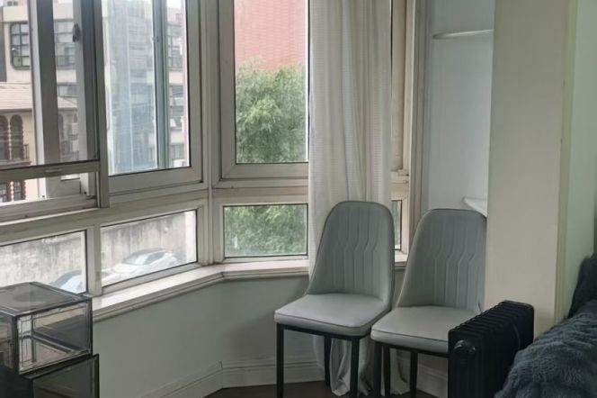 Elevator 2Brs/1Lr/1Bt apt nr Changshou rd,M7/13