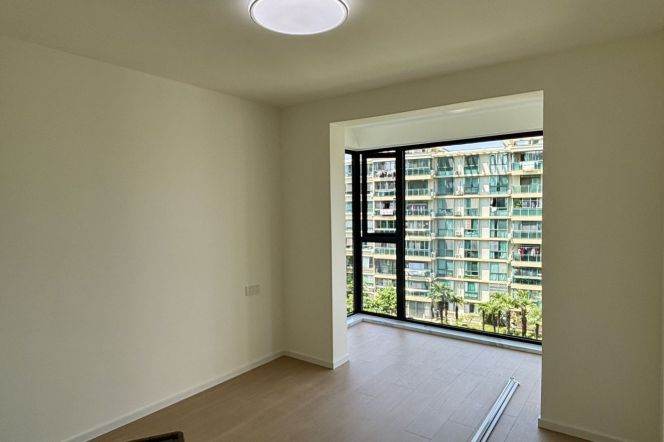 2Bdrs Apt/Line 2/15 Loushanguan Rd/ Zhongshan Park/Fabulous&Spacious/elevator