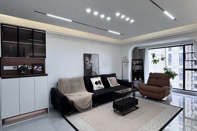 3Bdrs 2baths Apt /Modern&Spacious /Line 15 Wuzhong Rd/Nice Compound/parking