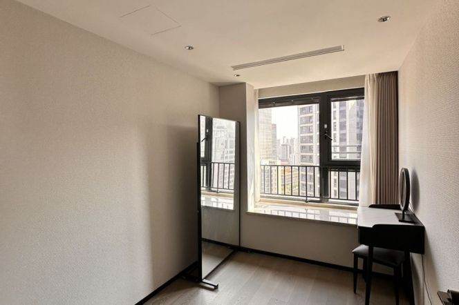 Shangxi Foreign Town, a new community in 2024, featuring 3 bedrooms with north-south ventilation.