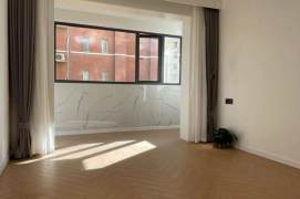 Modern&Spacious&Bright Elevator 2Bdrs 1Bath Apt+Large Storage+Jing An Temple+L14 Wu Ding Rd