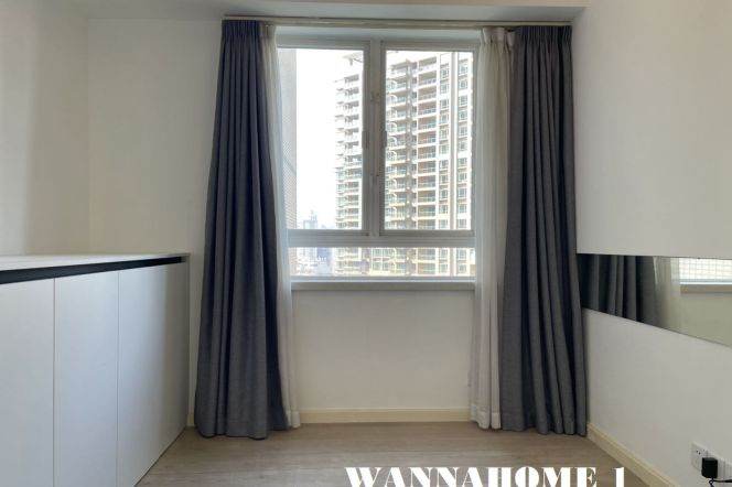 Stunning View+Spacious&Modern 3Bdrs 2Baths Apt+Hua Shan Rd+Top Compound+Large Open Balcony