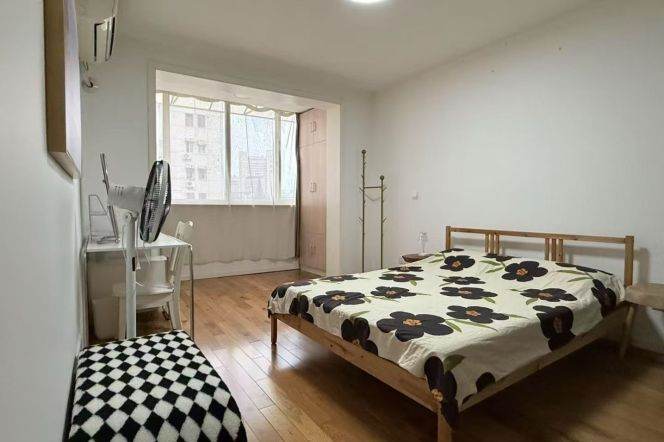 great value -1br - wulumuqi road - line 2/7/14 jing’an temple 