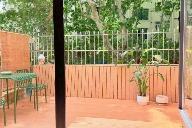 1 Br with Private Terrace, 80 sqm, Xinhua/Xianghuaqiao rd @ Jiaotong uni L10&11