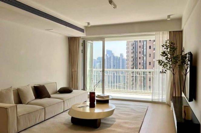 zhongtan rd elevator 2BR/2Baths/130@L3/4