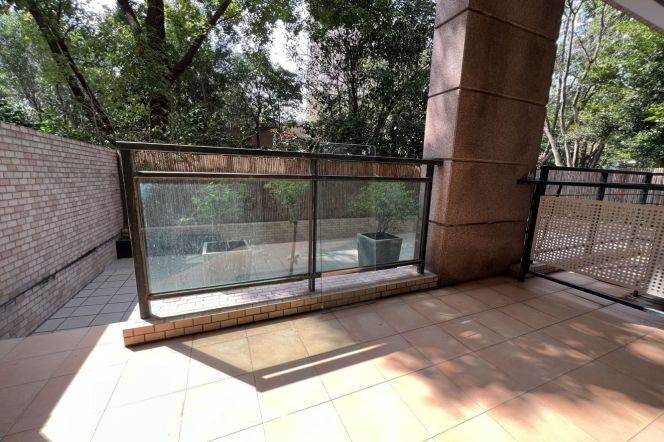 3+1 Bed with 30㎡ Private Garden |line 2  10 Mins to Metro
