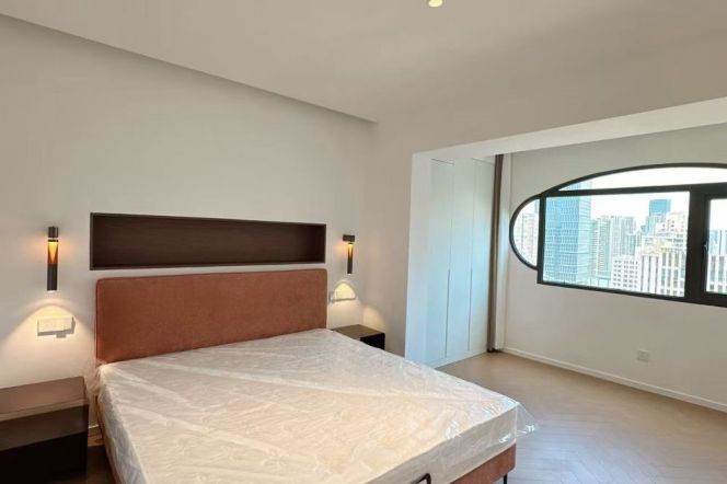 2 Brs with Brand-new Dec/Floor heating/Oven, 120 sqm @ Jingan temple L2&7