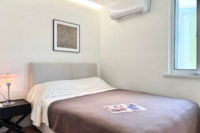 1br, Century Avenue, Near malls, balcony, 8.8k