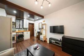 Cozy 1Br+Yard @ L9/12 Jiashan rd station