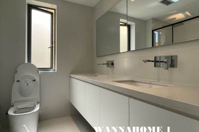 New&Spacious&Modern&Bright 2Bdrs 1Bath Apt+Large Storage/Jing An Temple +L14 Wu Ding Rd