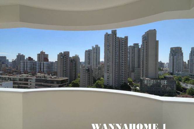 Modern&Spacious 3Brs 2Baths Apt+Stunning View+L10/11 Jiao Tong Uni. Metro+Large Balcoies