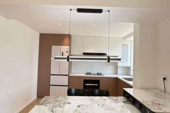 2 Brs with Brand-new Dec/Floor heating/Oven, 120 sqm @ Jingan temple L2&7