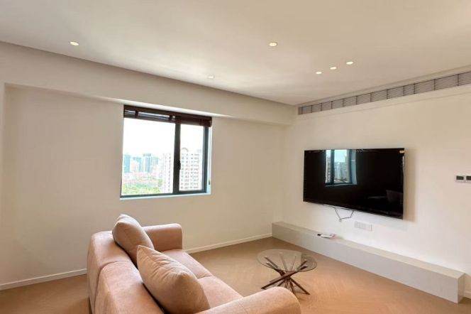 Brand New apt- 2brs - high floor with obstructed view- convenient location-Yanping Road 