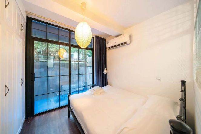 Cozy 1Br+Yard @ L9/12 Jiashan rd station