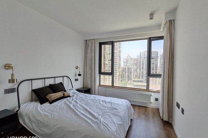 Good view, Xujiahui, 3Br 2Ba 150Sqm, L1/9/11