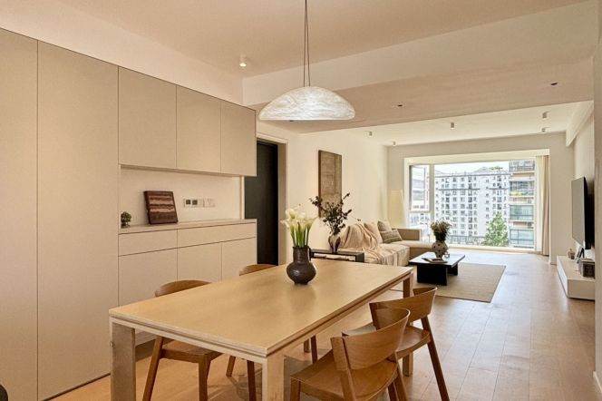 3Bdrs 1Bath Apt/Bright&Spacious /Line2 Weining Rd /Beixinjing/elevator/parking spot