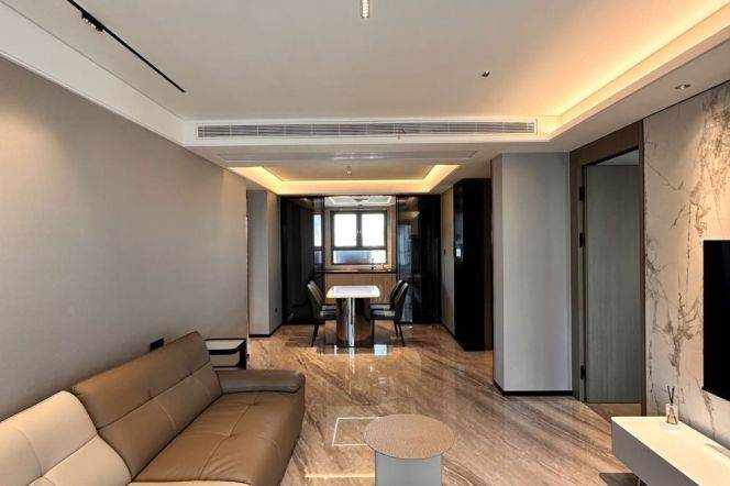 Shangxi Foreign Town, a new community in 2024, featuring 3 bedrooms with north-south ventilation.