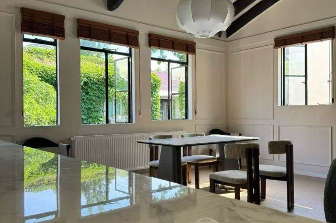 Classic Wutong Villa | 2BR with Terrace | West Jianguo Road