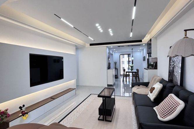 3Bdrs 2baths Apt /Modern&Spacious /Line 15 Wuzhong Rd/Nice Compound/parking