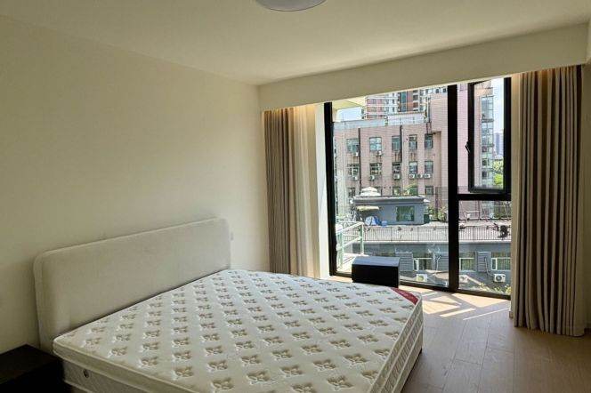 2Bdrs Apt/Line 2/15 Loushanguan Rd/ Zhongshan Park/Fabulous&Spacious/elevator