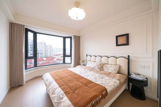 3 Brs, 2 Baths, Floor heating/Central ac/Dish washer, 140 sqm @ Yishan metro L9