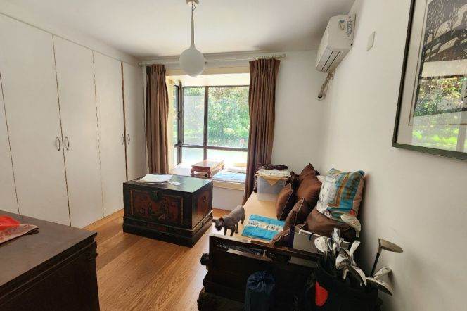 2Bedrooms 1bath Apt/Line 9/13 Madang Rd/Xintiandi/open balcony/elevator