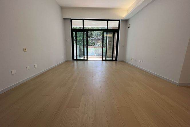3+1 Bed with 30㎡ Private Garden |line 2  10 Mins to Metro