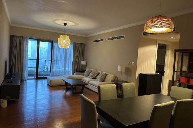Modern 3brs with floor heating and balcony in Xintiandi