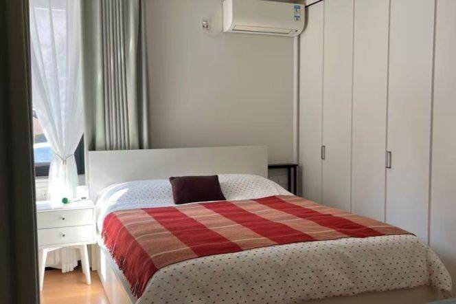 Decent 2br/2bt Apt in Yongfu Road