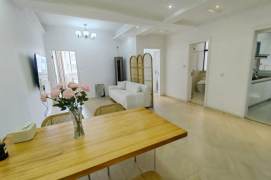 Good price 2 br with 2 baths in XuHui. 5 mins walking to L 7/9 ZhaoJiaBang Rd St.